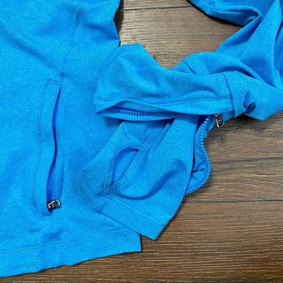 Under Armour blue all season gear zip up athletic jacket with thumb holes - Picture 5 of 9